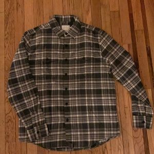 American Eagle; Men’s Button Up; Soft Flannel; Medium